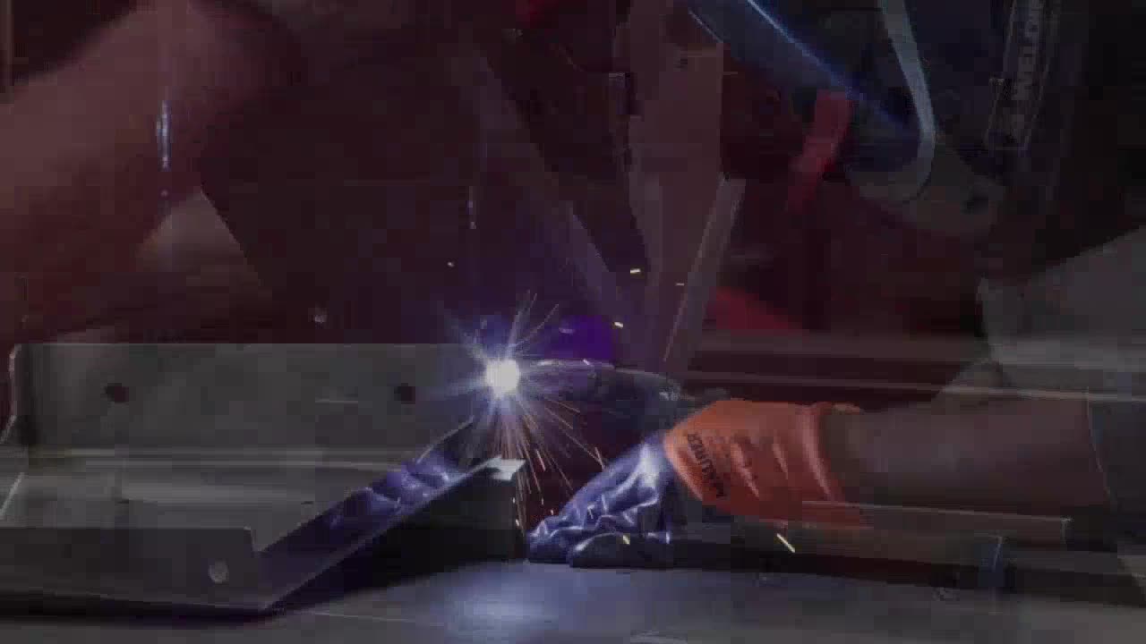 Enrouleurs GEDO en service dans un atelier industriel